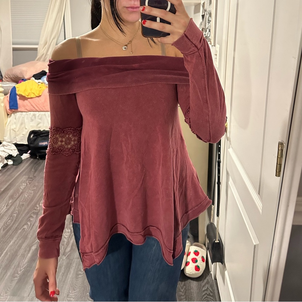 Vintage Havana Acid Wash pink-red off shoulder blouse lace accents on the arms